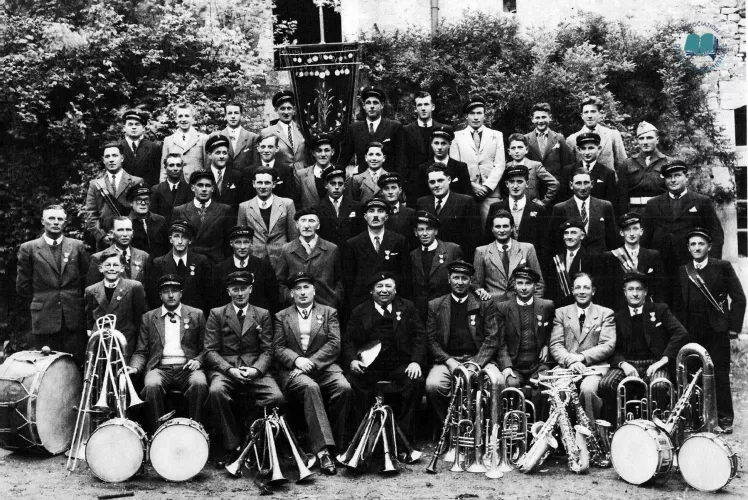 1949